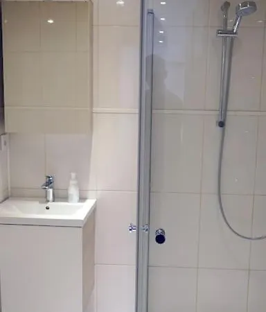 Apartment Cozy Near Lounakeskus With Cinema Tartu