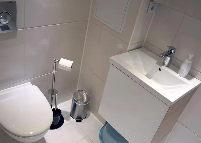 Cozy Near Lõunakeskus With Cinema Apartamento Tartu