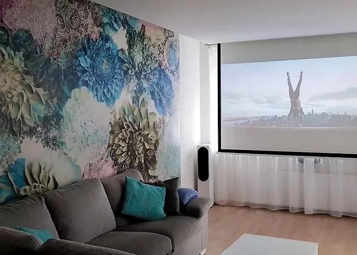 Apartamento Cozy Near Lõunakeskus With Cinema